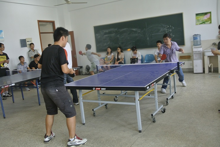 【理学院】“研途有理”体育嘉年华乒乓球赛