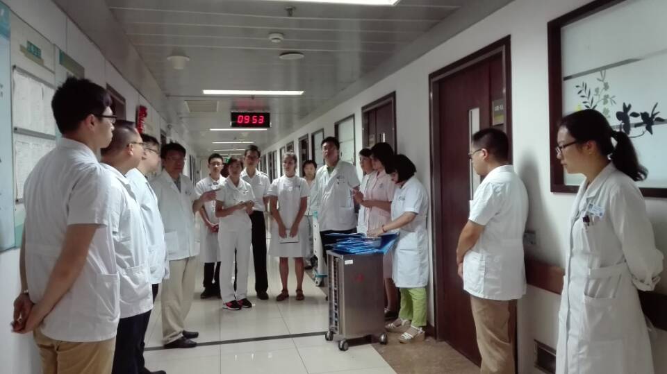 【医学院】我院中外临床护理技能实训与学术交流项目团顺利完成附院课程
