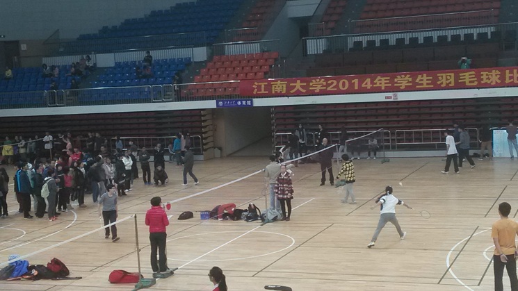 【理学院】冬日虽至，激情不减——理学院荣获校羽毛球赛亚军