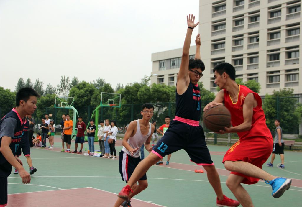 【化工学院】练强健体魄，展蓬勃风貌 ——化工学院新生篮球赛圆满落幕