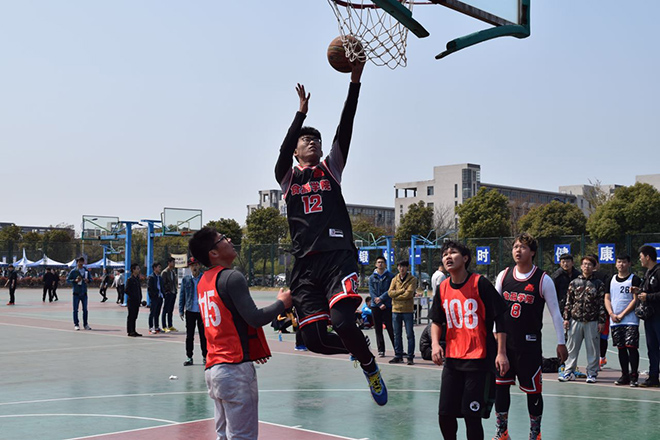 【食品学院】3V3赛场捍卫荣誉  食品男篮再创佳绩