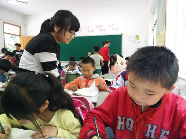 【药学院】红色课堂——药学院青协雷锋月特别活动报道