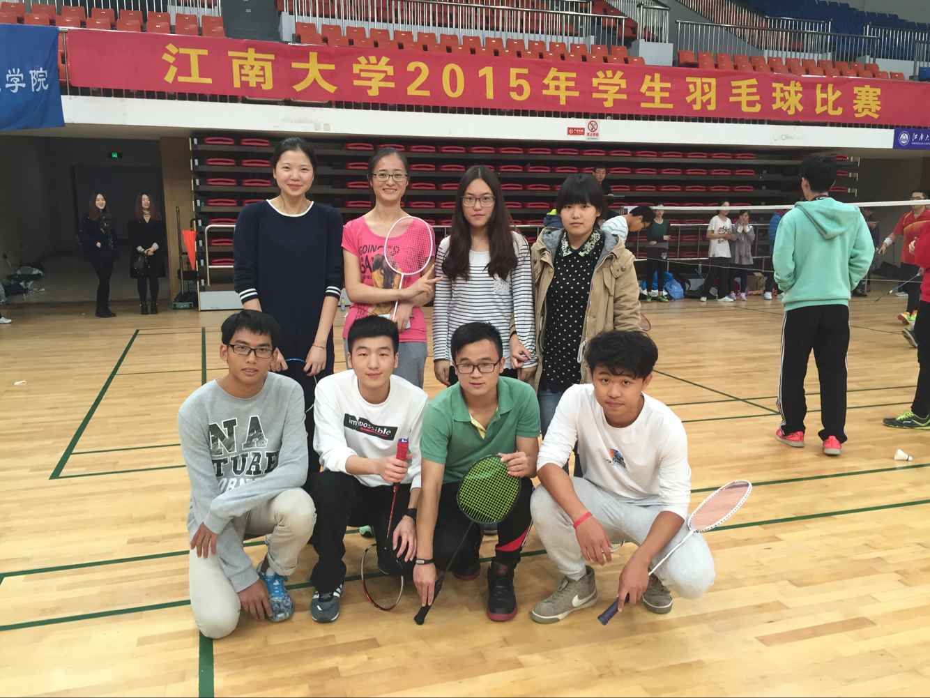 【药学院】这才是我们的药学院——药学院参加校羽毛球赛