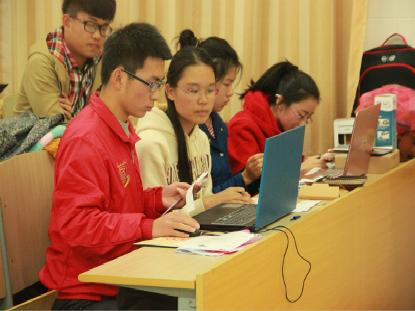 【药学院】感知于心，铭刻他恩——药学院感恩演讲比赛决赛圆满落幕