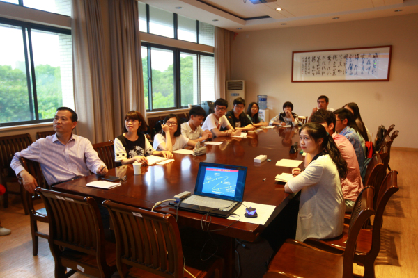 【物联网学院】用心学习，用行点赞——物联网学院13、14级本科第二联合党支部“四个全面”组织生活会圆满召开