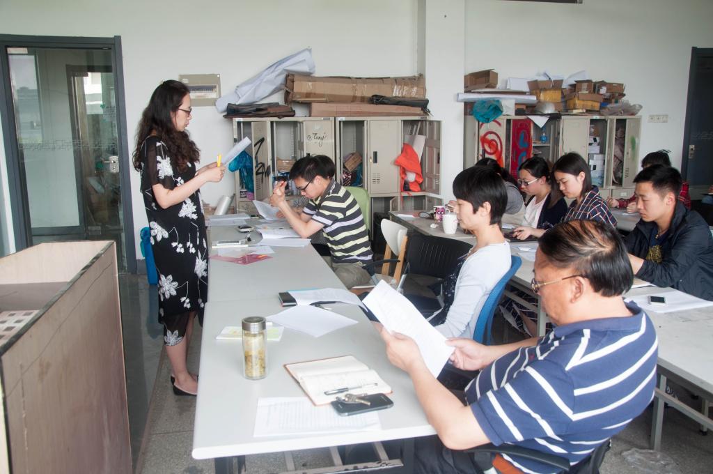【设计学院】设计学院召开学生党支部书记培训例会