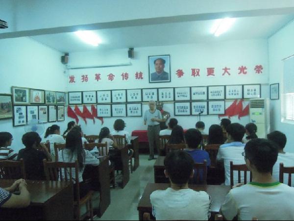 【化工学院】铭记烽火岁月，传承抗战精神——记化工学院纪念中国人民抗日战争暨世界反法西斯战争胜利70周年系列活动