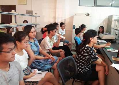 【医学院】临床医学系举行创新训练项目暑期集中实验成果汇报