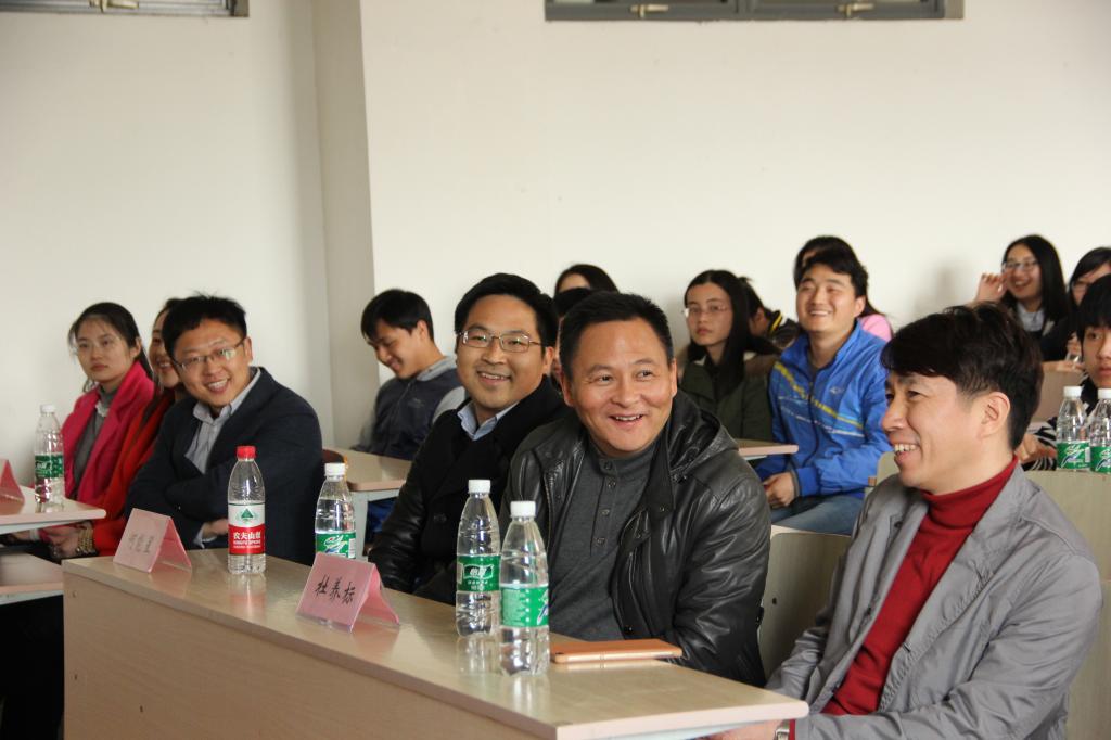 【化工学院】对话校友 启迪人生——记化工学院优秀校友经验交流会