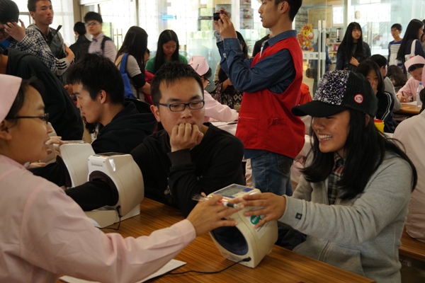 【生工学院】生工学子无偿献血，托起生命的太阳