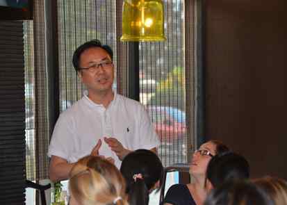 【医学院】传播中医文化精髓   体验临床护理技能——记瑞士洛桑理工大学师生来我院交流学习