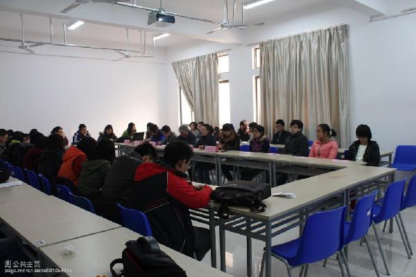 【数媒学院】“寻找平衡点，肩负责任感”主题团会顺利召开