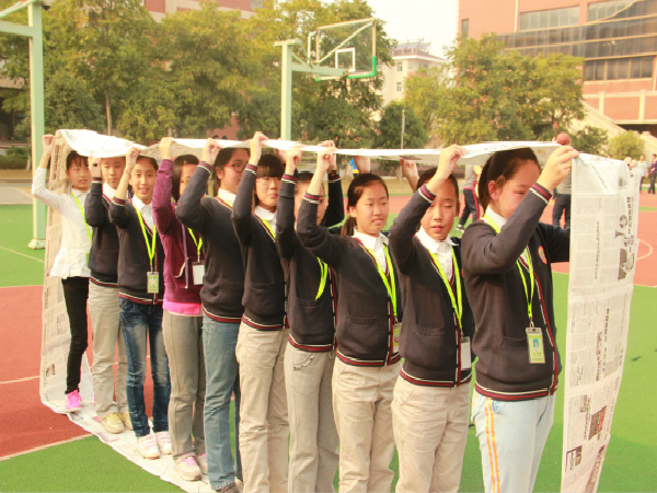 【药学院】青春同行，高校对接——药学院青协赴格致中学开展素质拓展志愿活动