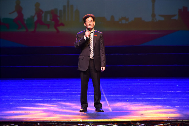 【商学院】“超越梦想”商学院2016年送毕业生晚会隆重举办