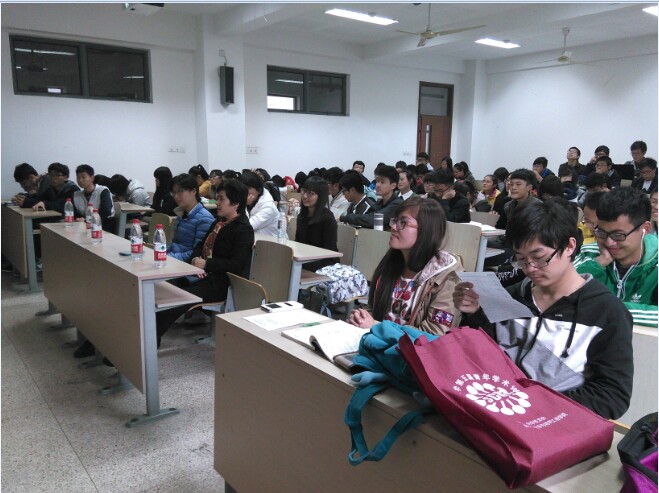 【化工学院】核心价值聚责任 优良学风促成才——暨化工1401班第一次集体团日活动  