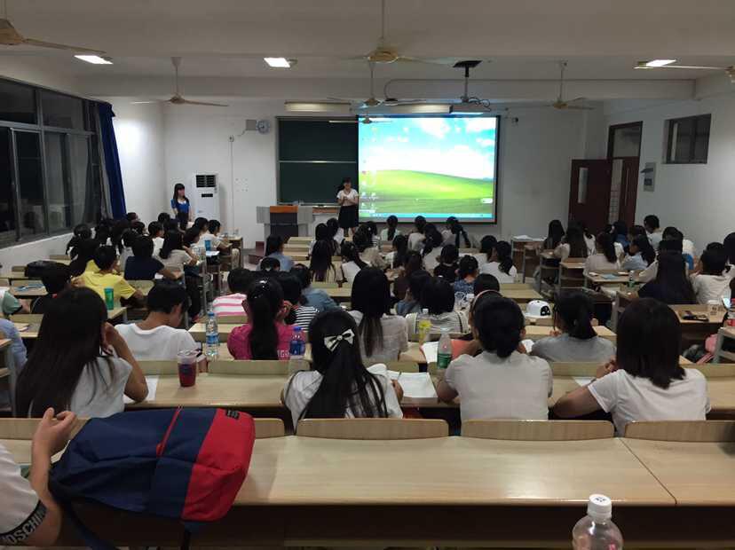 【医学院】萌萌小鲜肉，快到碗里来 ——医学院学生会招新