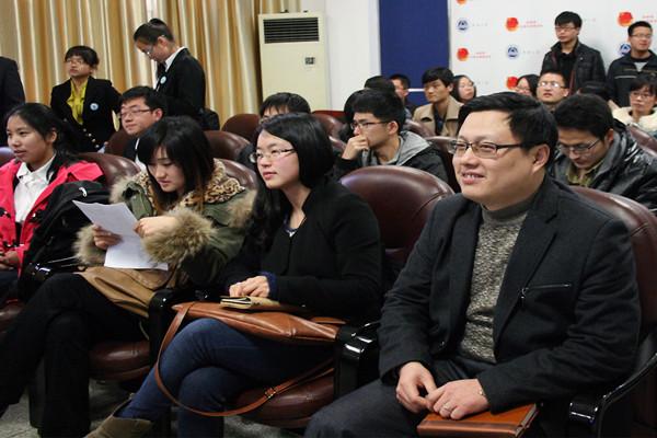 我校进行第十三届“挑战杯”校内选拔赛决赛第二轮答辩