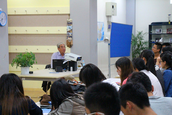 【人文学院】大学理念、人文精神及大学生的人文素养 ——人文学院刘桂秋老师作客笃学讲坛