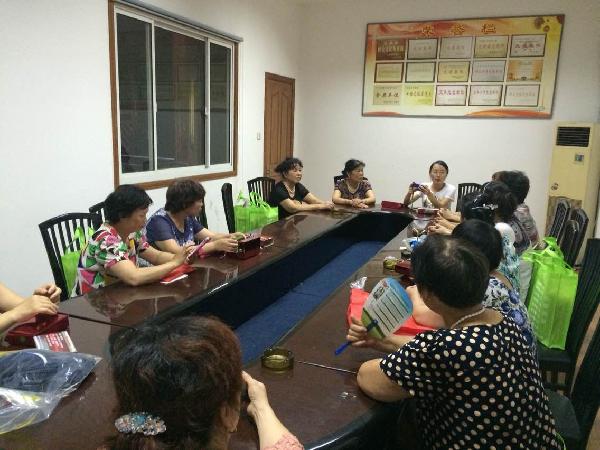 【机械学院】经济开发区文化站张敏站长两度召集各社区先进文化代表开会 落实“四信四全”的精神
