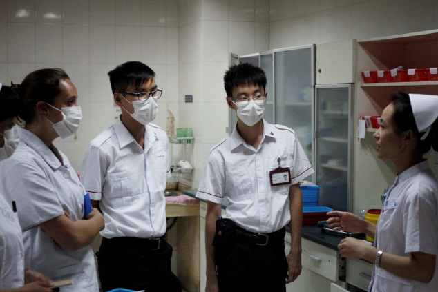 【医学院】我院中外临床护理技能实训与学术交流项目团顺利完成附院课程