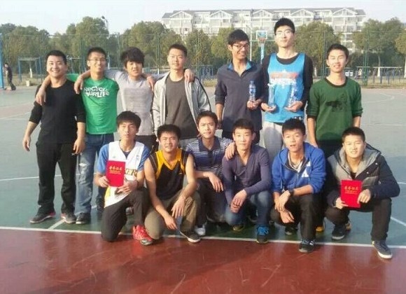 【机械工程学院】青春飞扬显风采，机情四射展活力——机械工程学院2014迎新篮球赛圆满落下帷幕