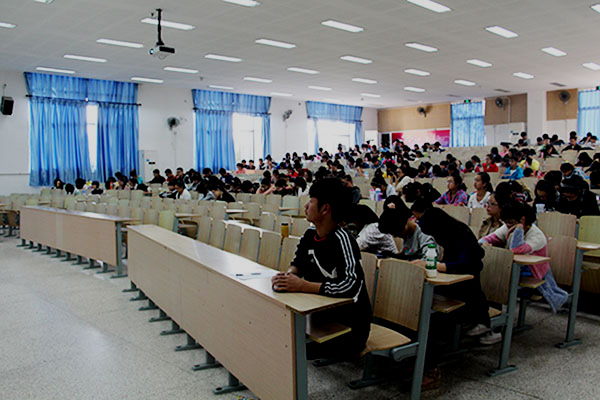 【食品学院】实验成败在手中  安全意识在心中