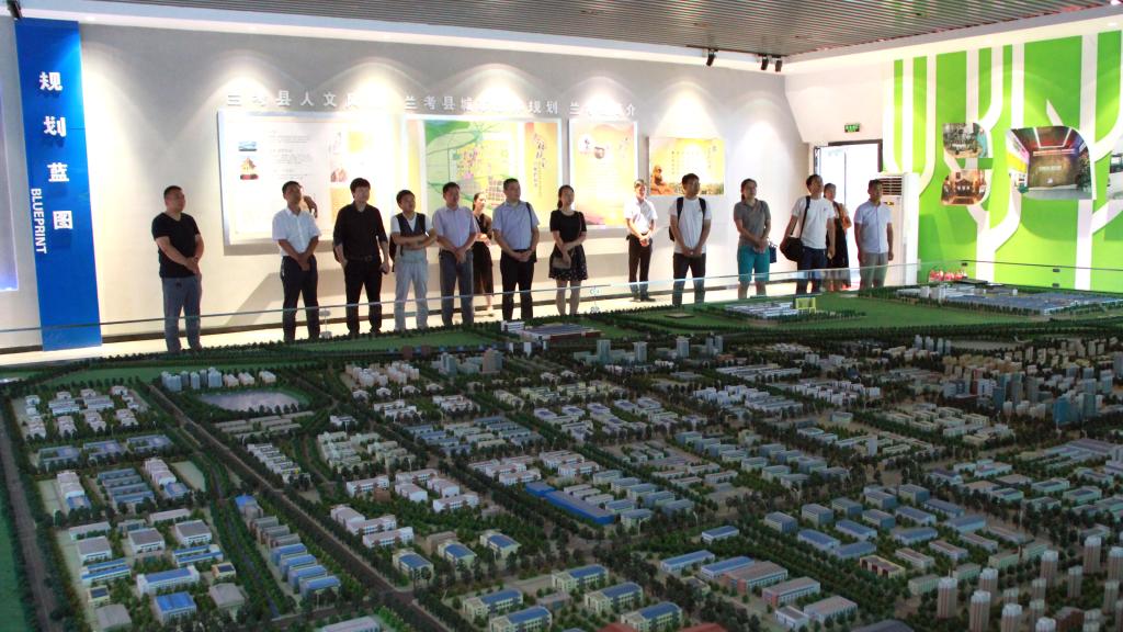 我校“走进兰考，走进焦裕禄”社会实践团赴河南兰考开展服务助力精准扶贫