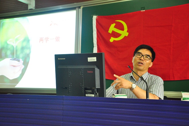 【人文学院】人文学院新党员“两学一做”党课教育顺利开展