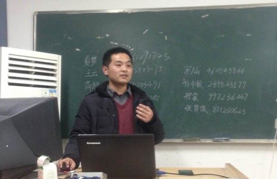 【机械工程学院】机械学院顺利举办 “举引航之灯，照未来之路”交流会