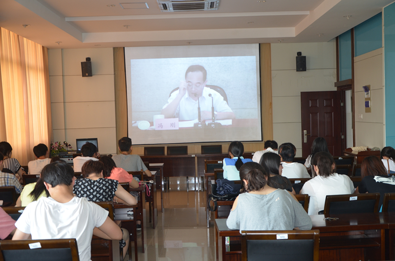 【药学院】树理想·讲道德·敢担当——药学院“道德讲堂”暨“三严三实”专题学习会顺利举办