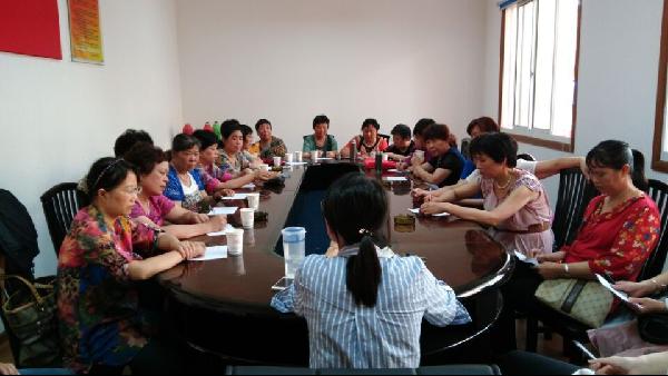 【机械学院】经济开发区文化站张敏站长两度召集各社区先进文化代表开会 落实“四信四全”的精神