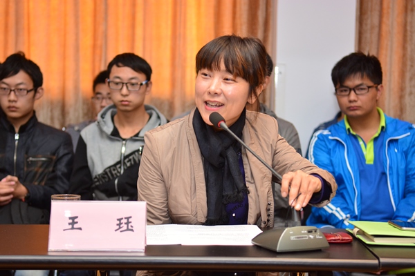 【生工学院】与信仰对话——我校举行全国道德模范洪战辉座谈会