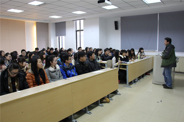 【人文学院】我院召开2013—2014学年第二学期学生干部大会