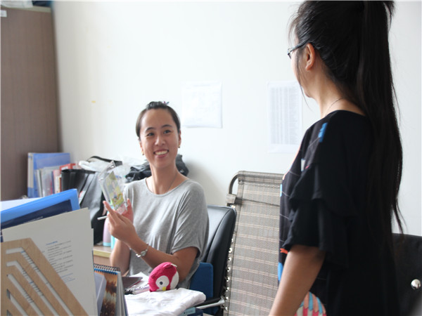 【药学院】饮其流者怀其源，学其成时念吾师——记教师节送祝福活动圆满成功