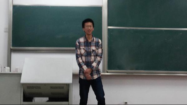 【化工学院】材料1301团支部召开“弘扬正能量 做有责任感的大学生”主题班会