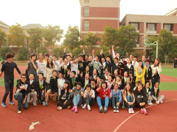 【药学院】青春同行，高校对接——药学院青协赴格致中学开展素质拓展志愿活动