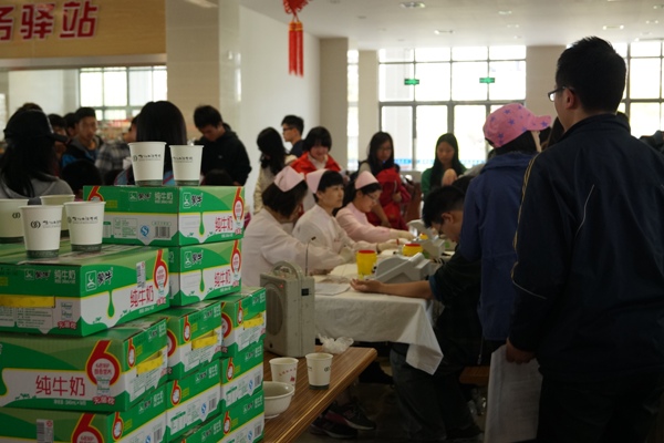 【生工学院】生工学子无偿献血，托起生命的太阳