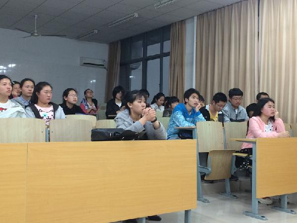 【药学院】转型谱写新篇章，演讲展现读书情——药学院学生骨干训练营第一课圆满完成