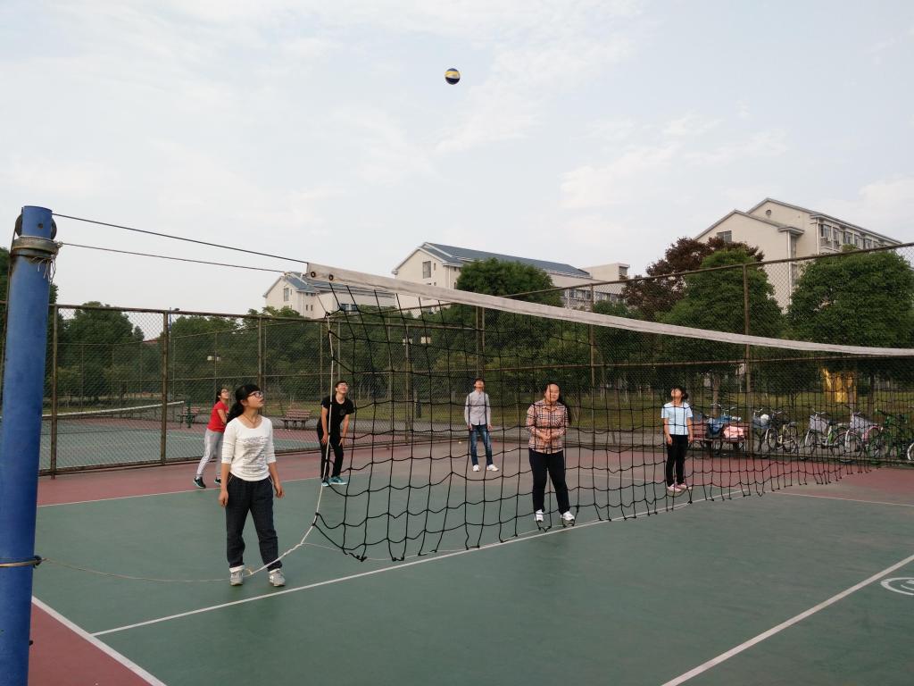 【医学院】团结拼搏 与球共舞——医学院排球赛顺利开展