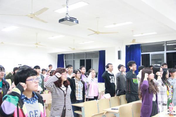 【化工学院】晨曦照亮地平，志愿谨记心中