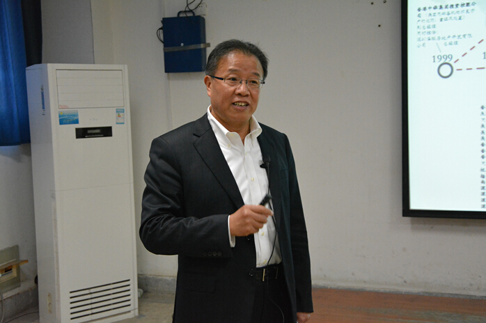 【商学院】安永集团俞健年主讲商学院101期“半月坛”讲座