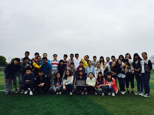 【生工学院】“Running Biotechnology”——记2013级生物技术专业“四进四信”主题团日活动