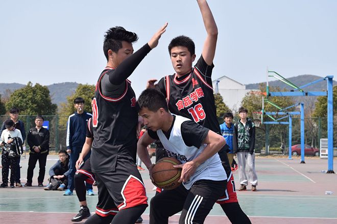 【食品学院】3V3赛场捍卫荣誉  食品男篮再创佳绩