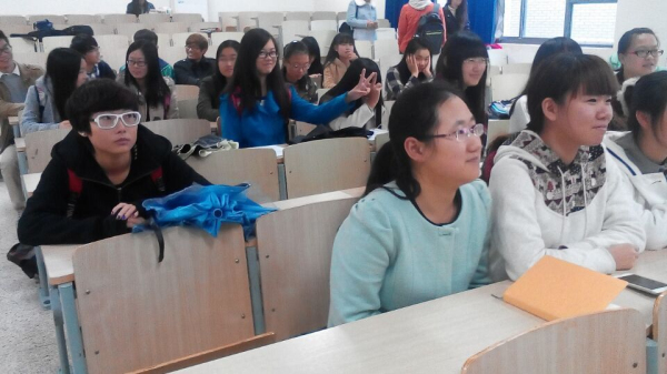 【药学院】友善满校园，和谐正能量--药学院组织“承递友善满校园”主题团日活动