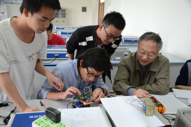 【物联网学院】物联电设展学科风彩——江南大学第五届电子设计竞赛成功举办