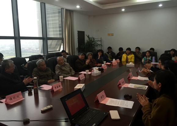 【医学院】核心价值聚责任  携手共建中国梦——记龙山退休三支部和临床1401团支部党团共建座谈会  