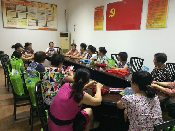 【机械学院】经济开发区文化站张敏站长两度召集各社区先进文化代表开会 落实“四信四全”的精神