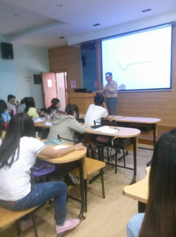 【物联网学院】“大学生如何做科创”主题讲座成功举办