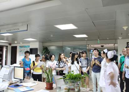 【医学院】香港理工大学游学团来我院交流学习——医学院“临床护理综合技能实践和职业情操感悟”暑期社会实践拉开序幕