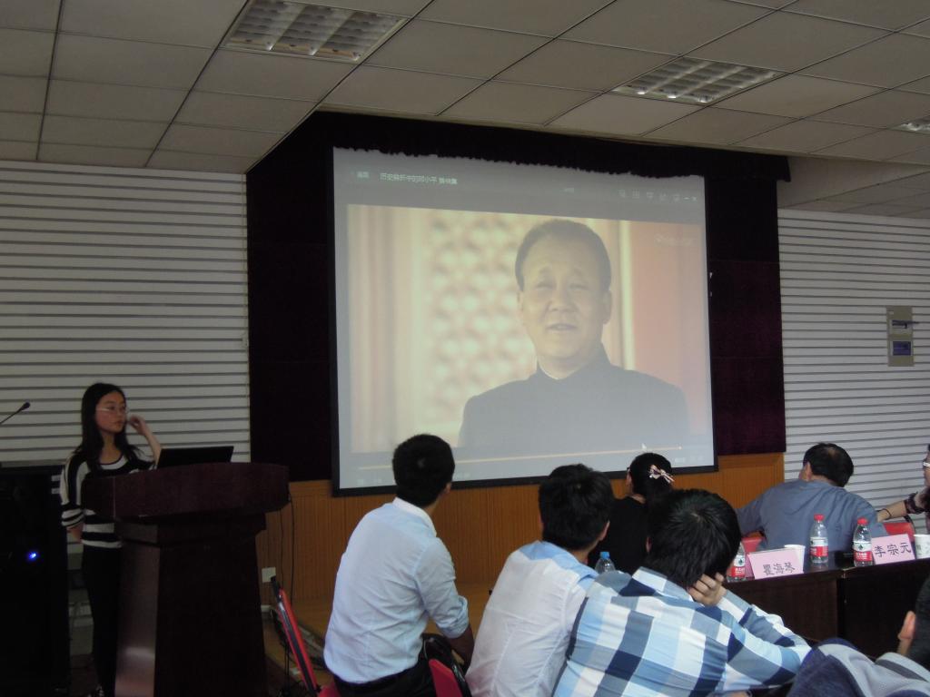 【化工学院】碰撞思想，传递书香——记化工学院高分子材料1403班读书分享会 